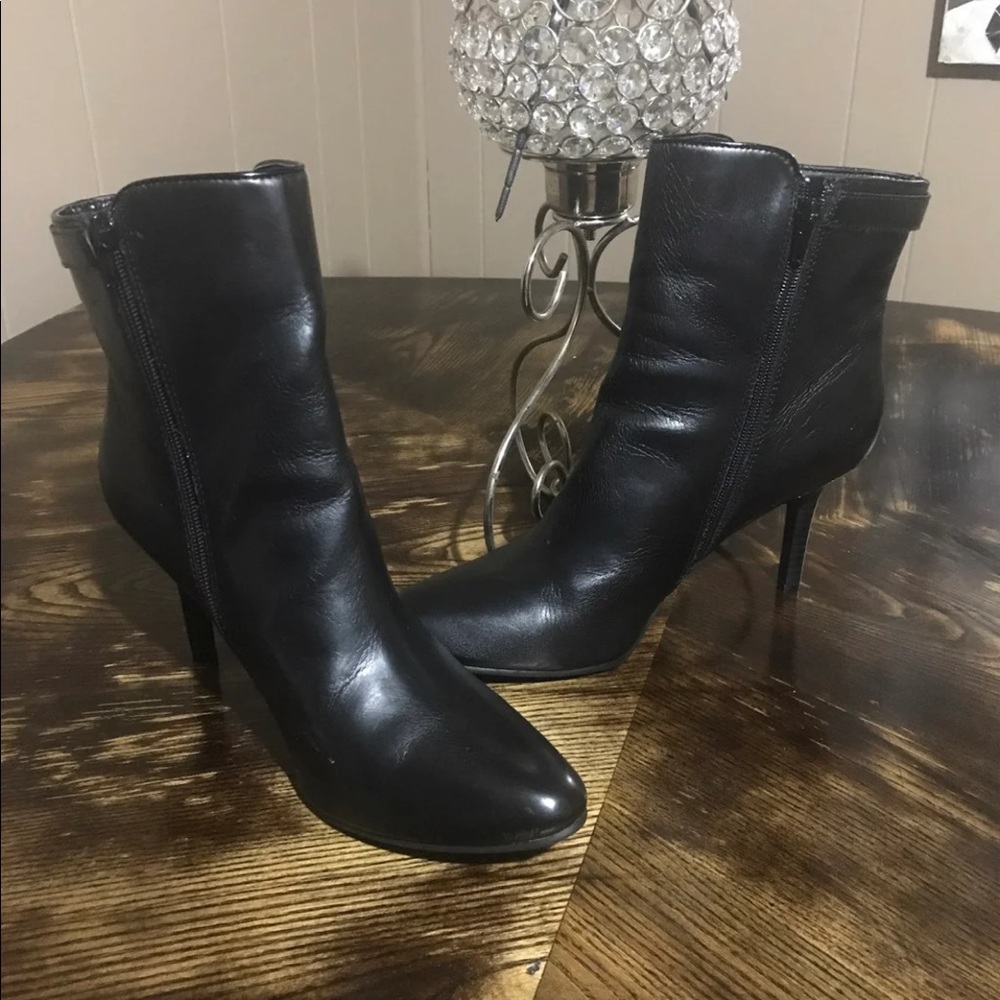 Black boots